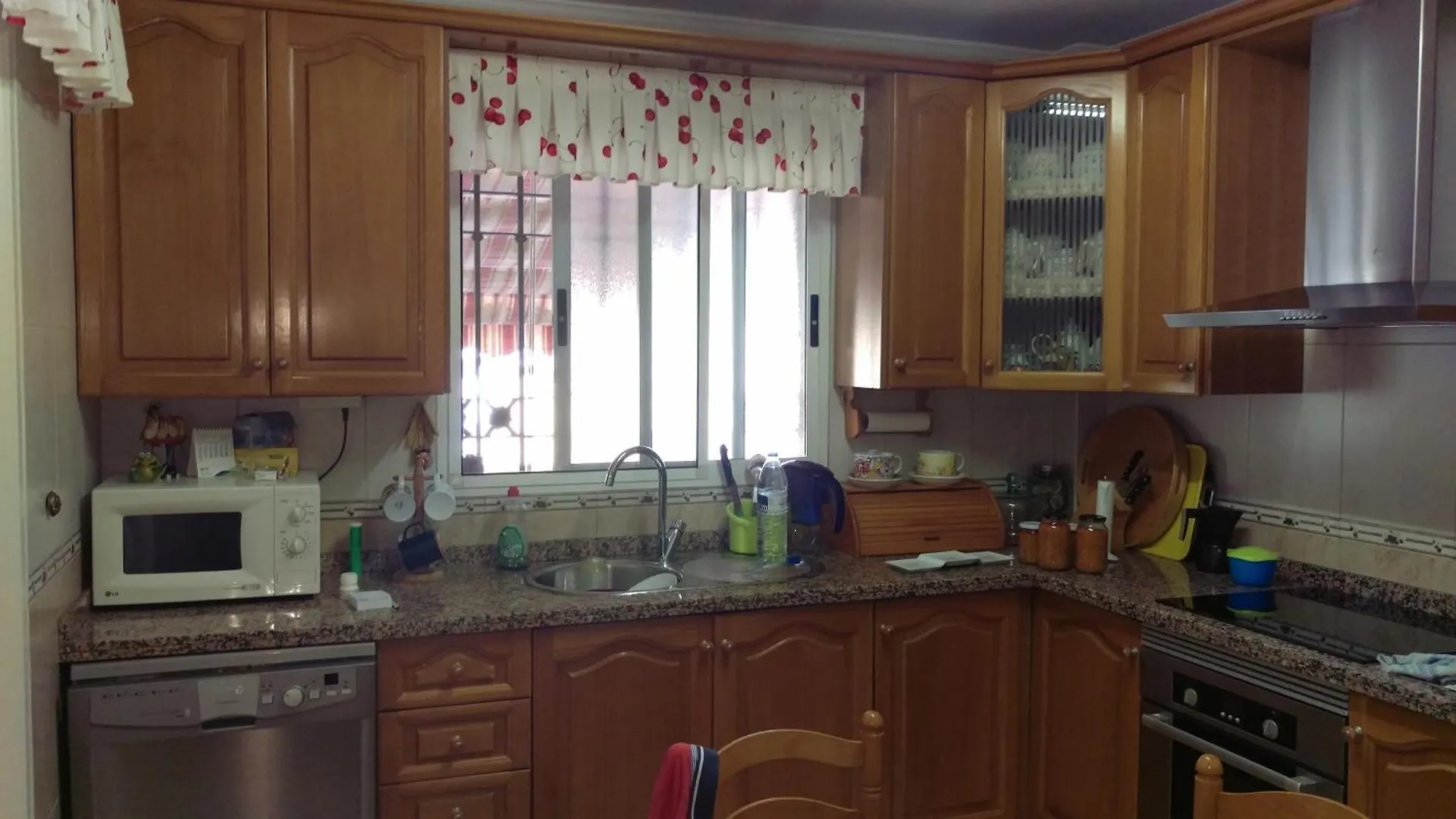 Homestay Alojamientos Manu Malaga